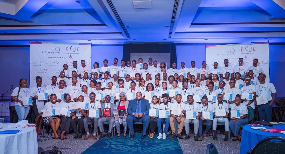 Haïti : 101 jeunes formés aux métiers du numérique et ... Image 1