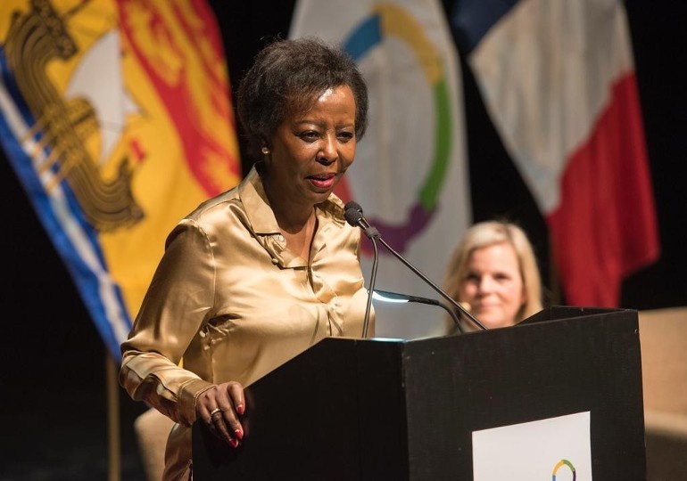 Dialogue entre la Secrétaire générale et des jeunes ... Image 1