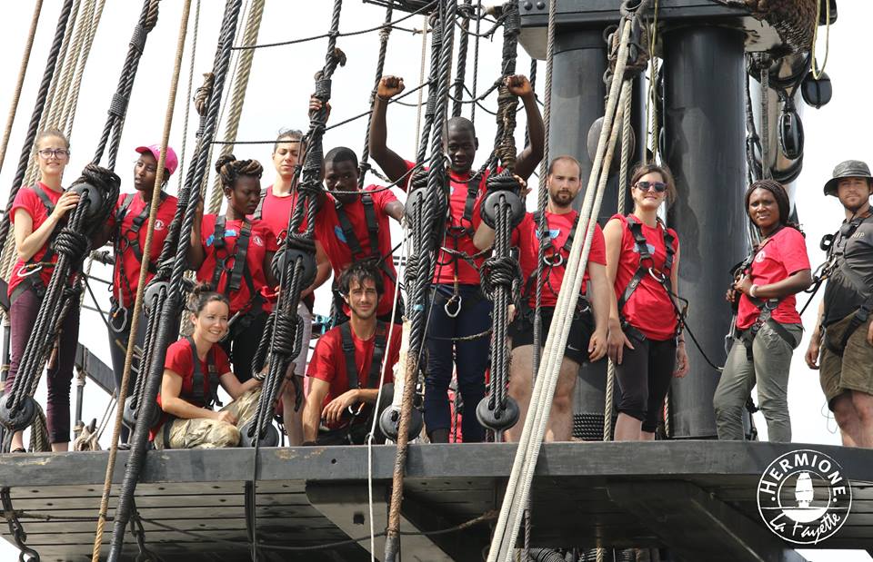 Début des formations pour les gabiers à bord de La frégate ... Image 1