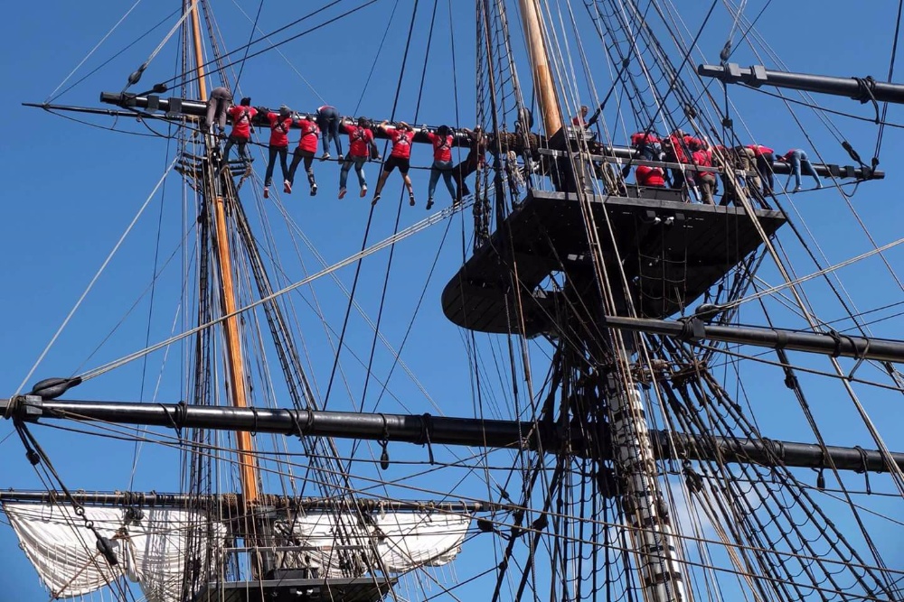 Accueil d'une nouvelle équipe de stagiaires à bord de la ... Image 1
