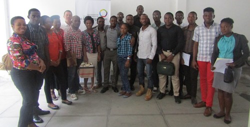 Haïti: une vingtaine de jeunes de Port-au-Prince formés aux ... Image 1